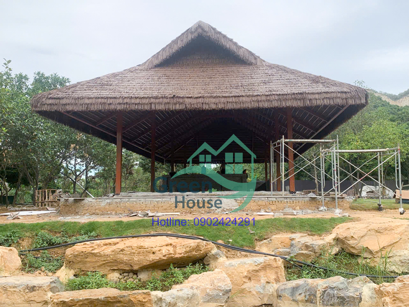 nhà mát lợp mái tranh nhựa